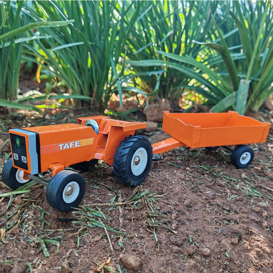 Tafè Tractor & Trailer 1/32 (Orange) - Tough Metal Toys