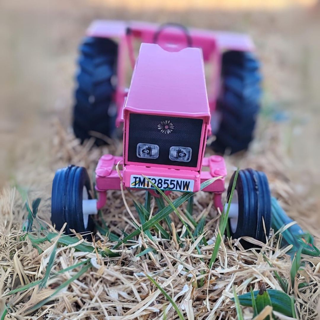 Daisy Tractor 1/16 (Pink) - Tough Metal Toys