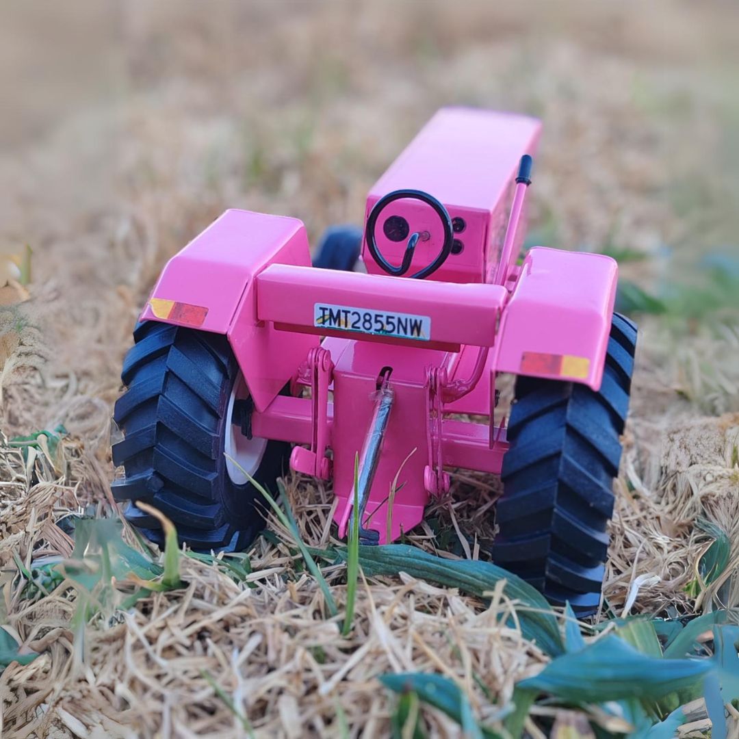 Daisy Tractor 1/16 (Pink) - Tough Metal Toys