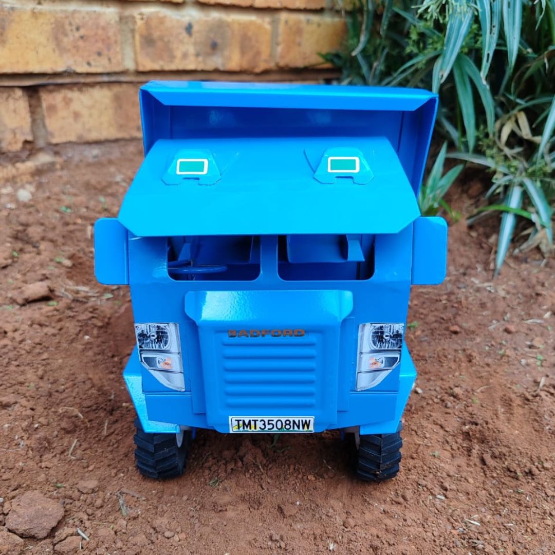 Tipper Truck 1/16 (Light Blue) - Tough Metal Toys