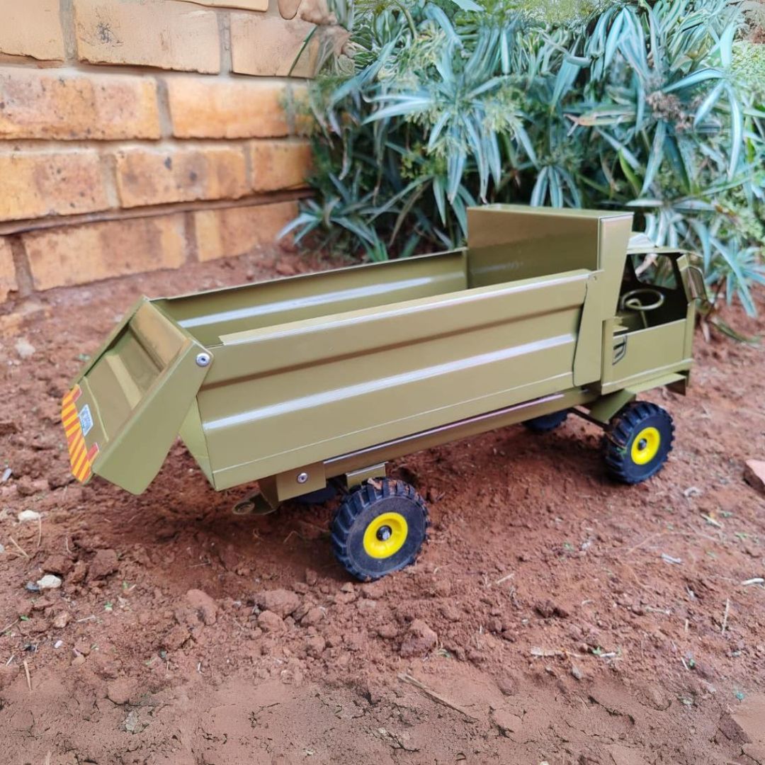 Tipper Truck 1/16 (Khaki) - Tough Metal Toys