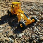 New Holland Grader 1/16 (Yellow) - Image 3